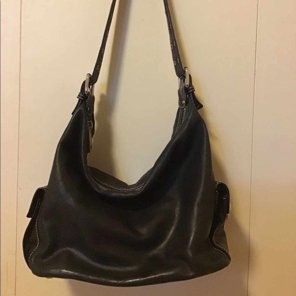 Marc Jacobs black leather shoulder bag